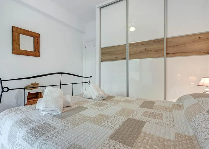 Spiti Paralia By Corfu Solutions